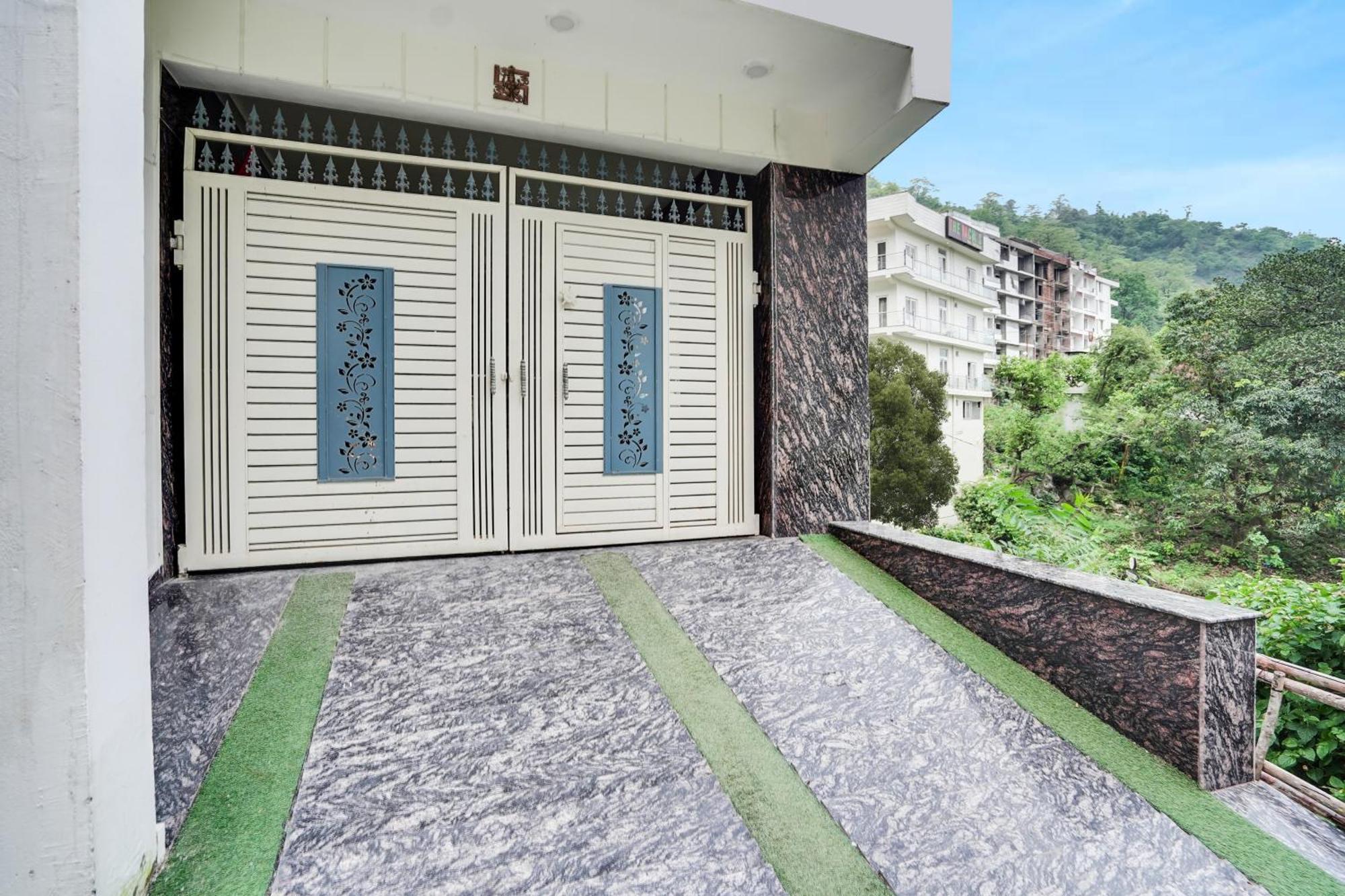 Super Townhouse Tapovan Экстерьер фото