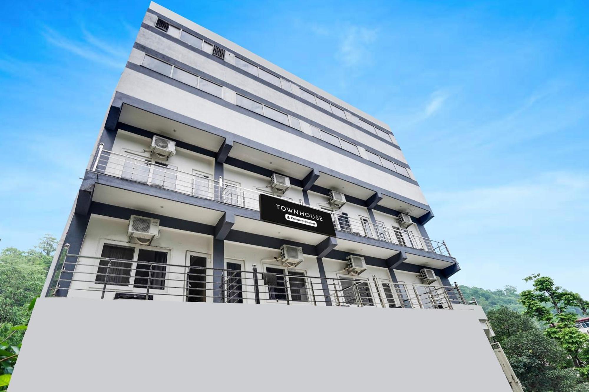 Super Townhouse Tapovan Экстерьер фото