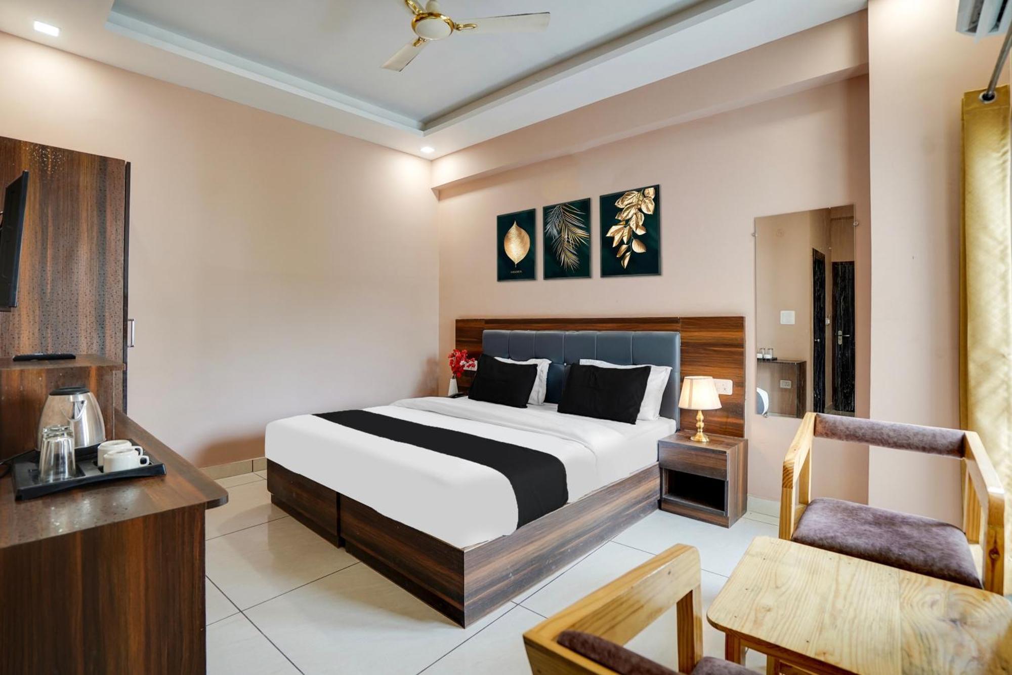 Super Townhouse Tapovan Экстерьер фото